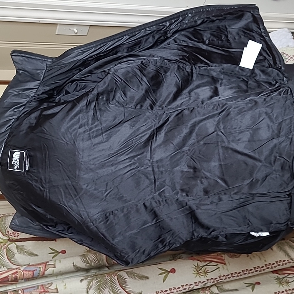 The North Face Women's Quilted Puffer Jacket - Dark Gray with Fur Hood - Picture 14 of 16
